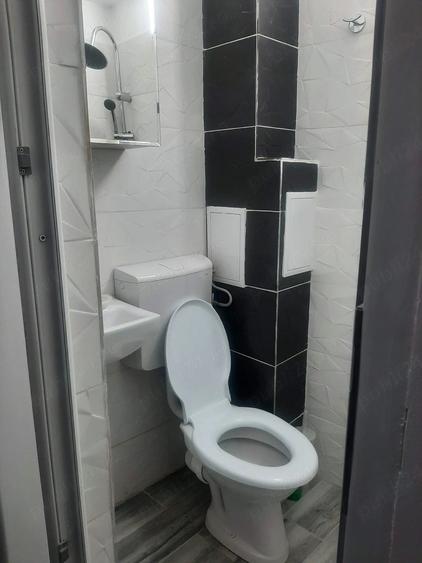 Garsonieră decomandată în Central