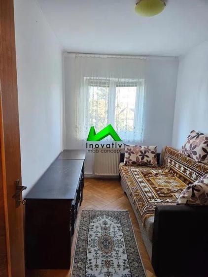 Apartament cu 3 camere decomandat, mobilat în Central