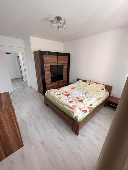 Apartament cu 2 camere decomandat în Berceni
