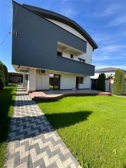 Casă individuală cu 5 camere cu Teren 464 Mp în Nord