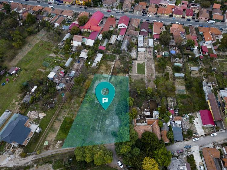 Teren de 2012 mp, în Ghiroda