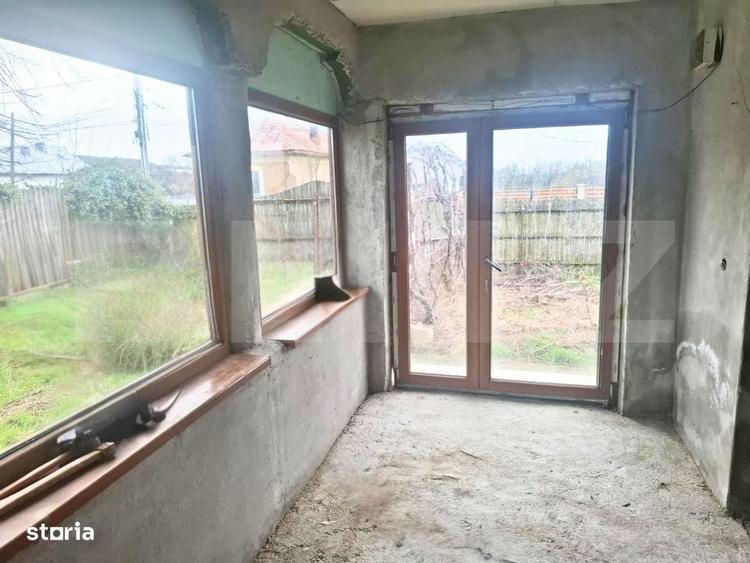 Casă cu 3 camere în Costești
