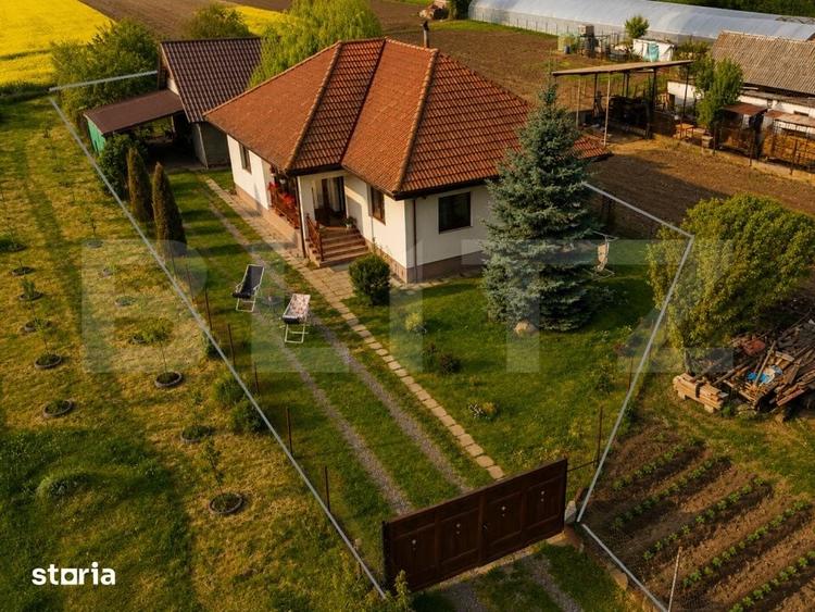 Casă cu 3 camere cu Teren 1200 Mp în Criș