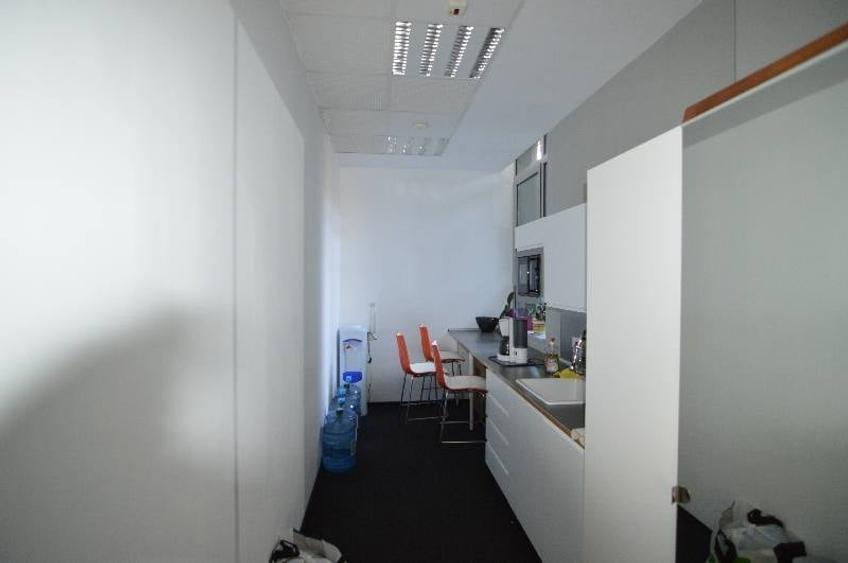 Birou, de 310 mp, în Armeneasca