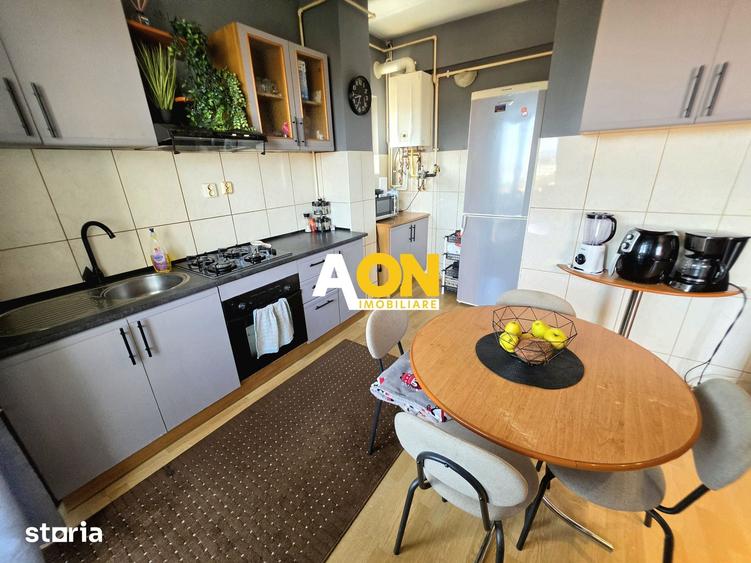 Apartament cu 4 camere decomandat în Cetate — fotografia 3
