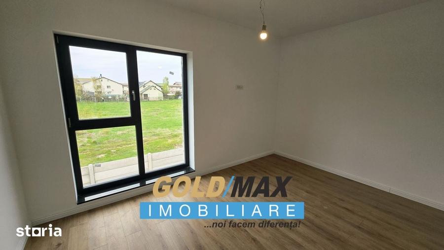 Casă cu 4 camere cu Teren 250 Mp în Trivale