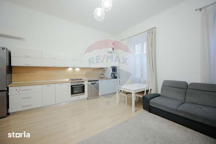 Apartament cu 3 camere, mobilat în Ultracentral