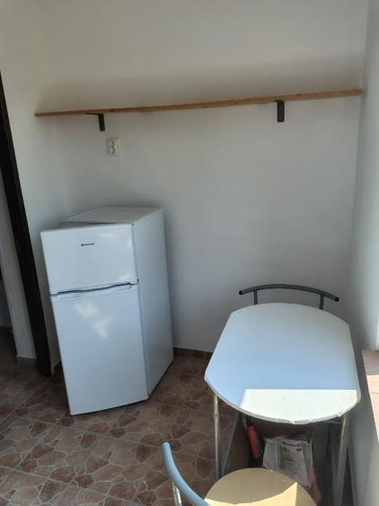 Garsonieră decomandată, mobilată în Dristor