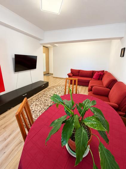 Apartament cu 2 camere decomandat în Tomis Plus