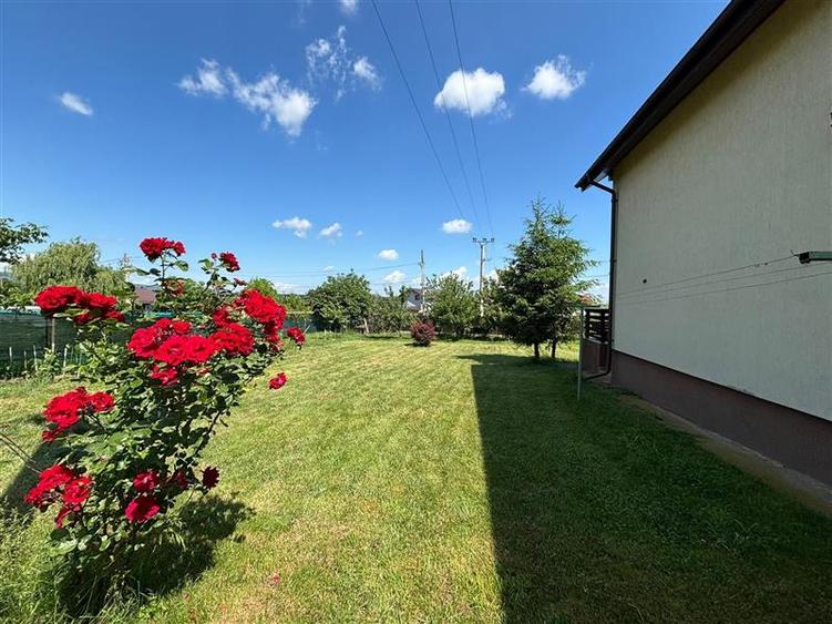 Casă cu 4 camere cu Teren 1000 Mp în Exterior Sud