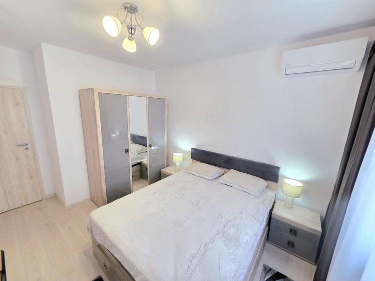 Apartament cu 2 camere decomandat în Uverturii