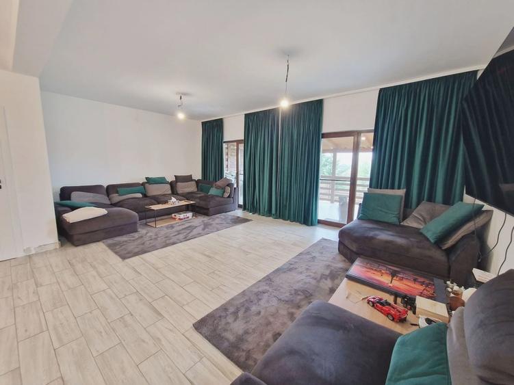 Duplex cu 4 camere cu Canalizare în Dezmir