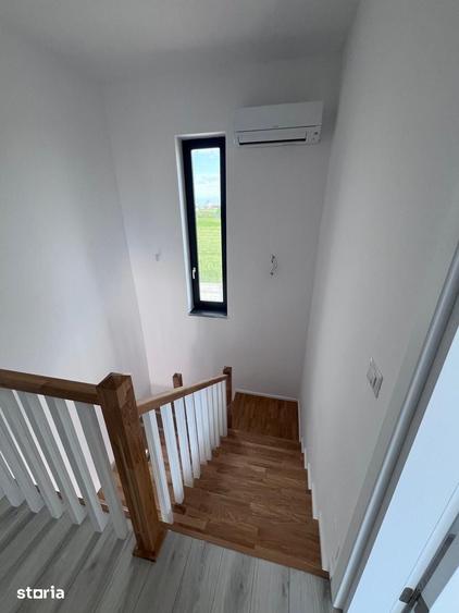 Casă cu 4 camere cu Teren 332 Mp în Cernica