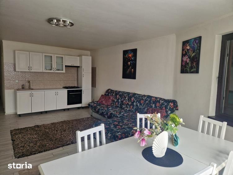 Casă cu 4 camere cu Teren 870 Mp în Mărăcineni