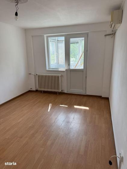 Apartament cu 2 camere semidecomandat în Pantelimon