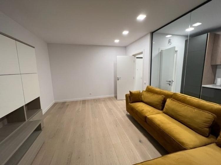 Apartament cu 2 camere decomandat în Aviației — fotografia 3