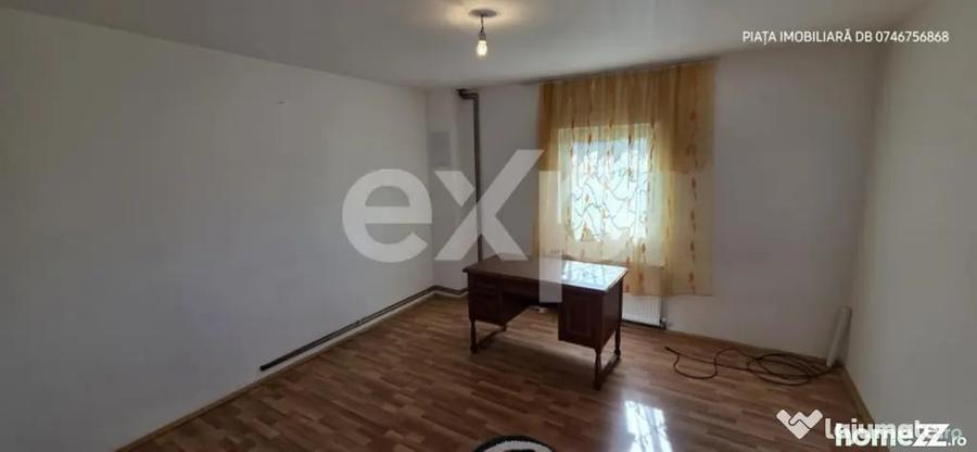Casă cu 7 camere cu Teren 1000 Mp în Râncăciov