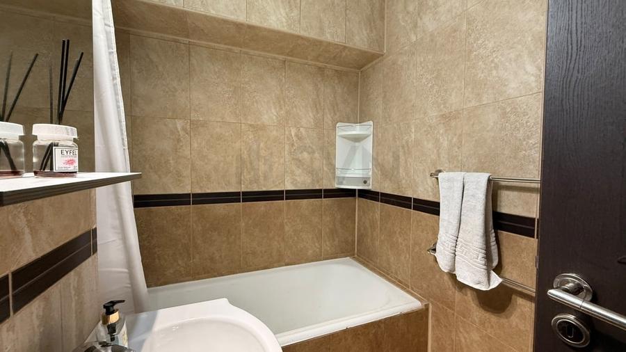 Apartament cu 3 camere decomandat, mobilat în Colentina