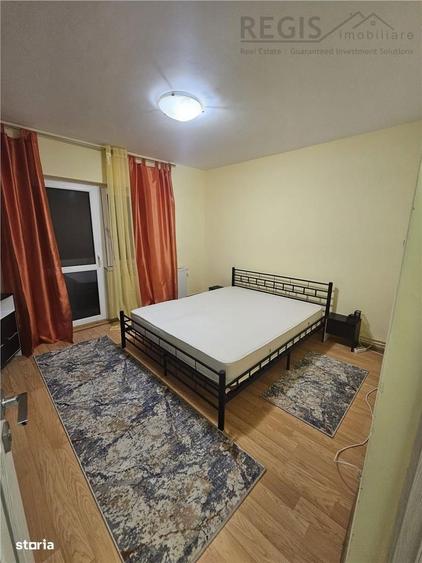 Apartament cu 2 camere, mobilat în Est