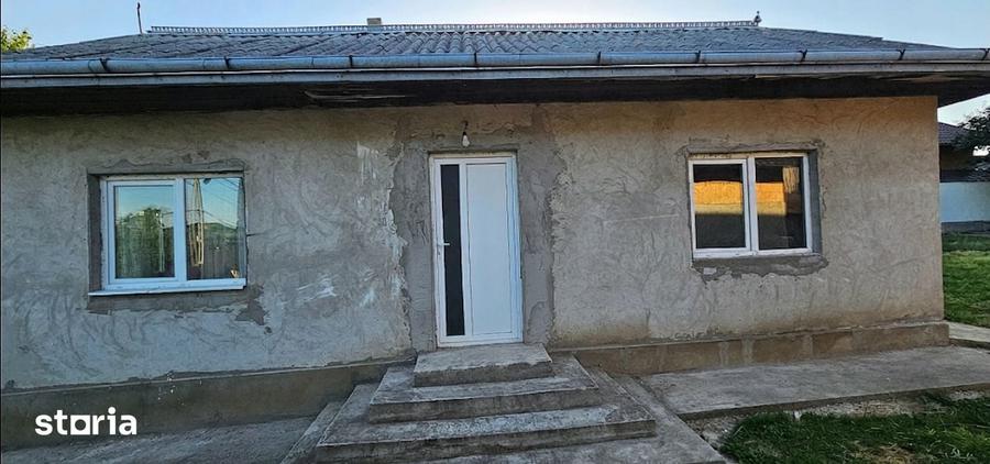 Teren de 2600 mp, în Udești