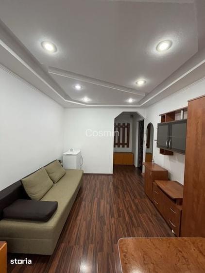 Proprietar Inchiriez Garsoniera in Lipovei,parter