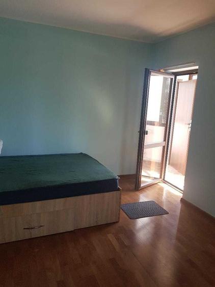 Apartament cu 2 camere decomandat în Nicolina