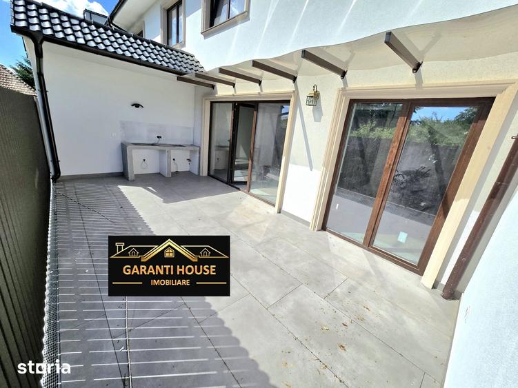 Casă cu 5 camere cu Teren 100 Mp în Central