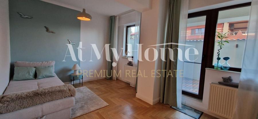 Apartament cu 3 camere decomandat, mobilat în Băneasa