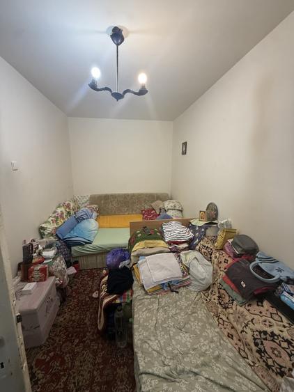 Apartament cu 2 camere nedecomandat, mobilat în P-ța Doina