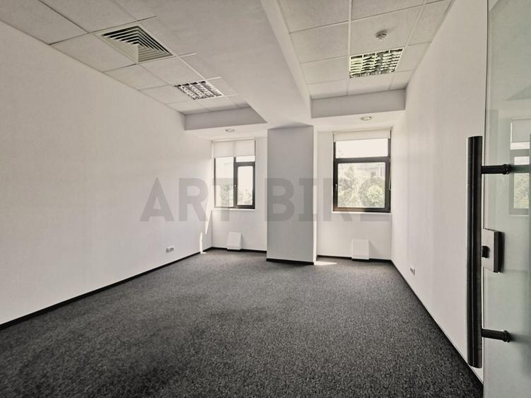 Birou, de 110 mp, în Aviației