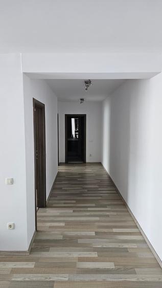 Prelungirea Ghencea, 3 camere mobilate si doua locuri de parcare - 3