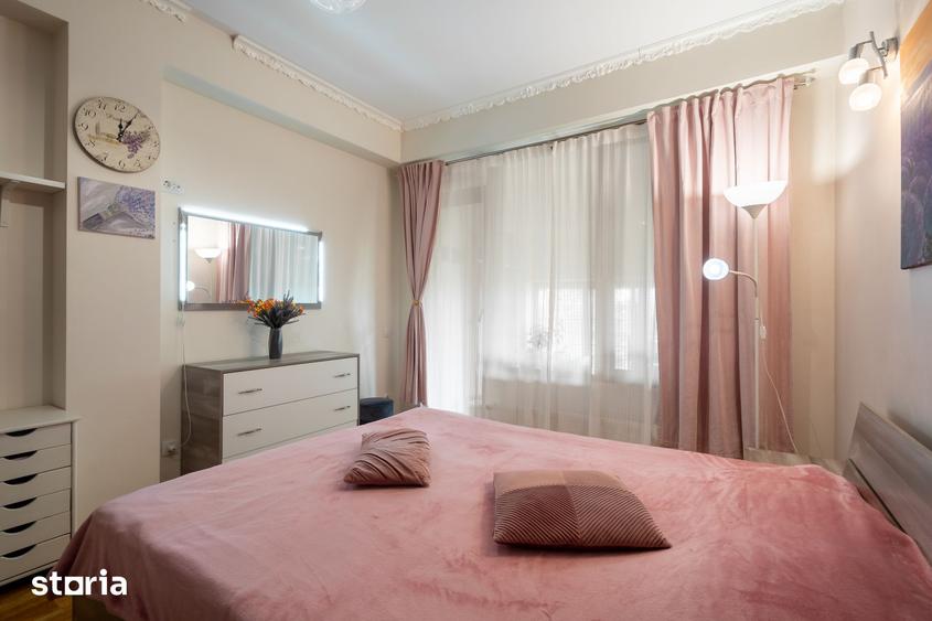 Apartament cu 4 camere semidecomandat, mobilat în Central