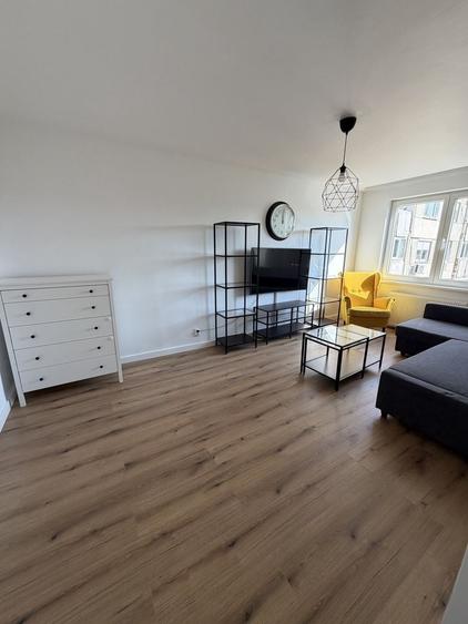 Apartament cu 2 camere decomandat în Crângași