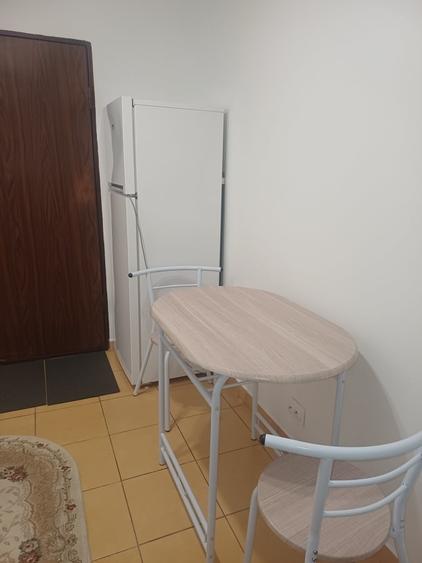 Garsonieră decomandată în Valea Ialomiței