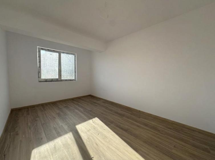 Apartament cu 2 camere semidecomandat în Șelimbăr