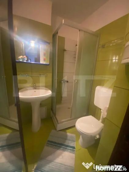 Apartament cu 4 camere decomandat în Soarelui