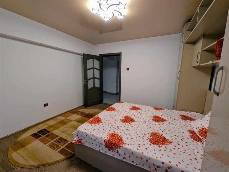 Apartament cu 2 camere decomandat în Buzaului