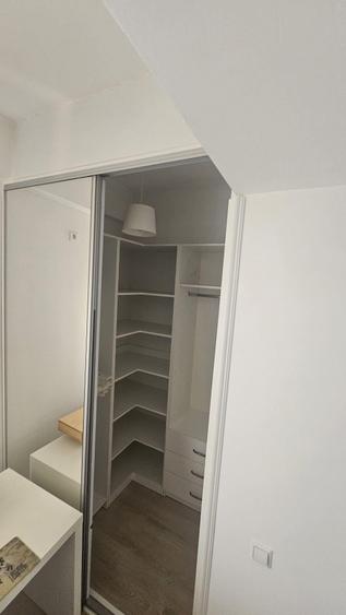 Apartament cu 2 camere semidecomandat în P-ța Alba Iulia
