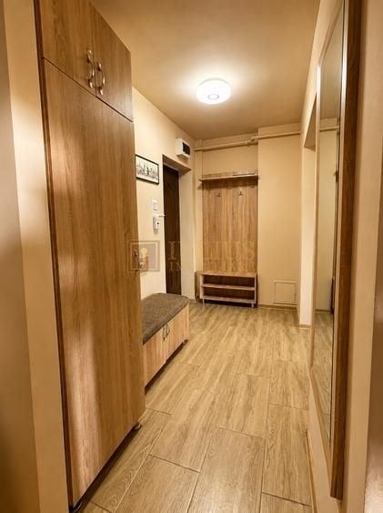Apartament cu 2 camere semidecomandat, mobilat în Ultracentral