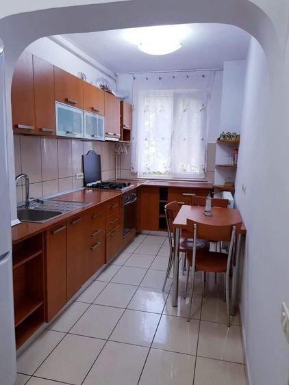 Apartament cu 2 camere decomandat în Drumul Taberei
