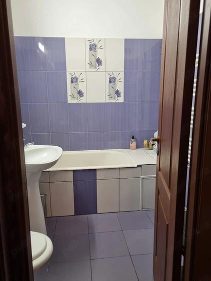 Apartament cu 3 camere decomandat în Popa Șapcă