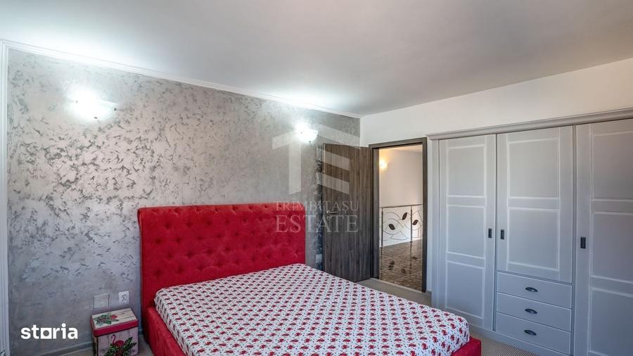 Casă cu 4 camere în Colonia Bod