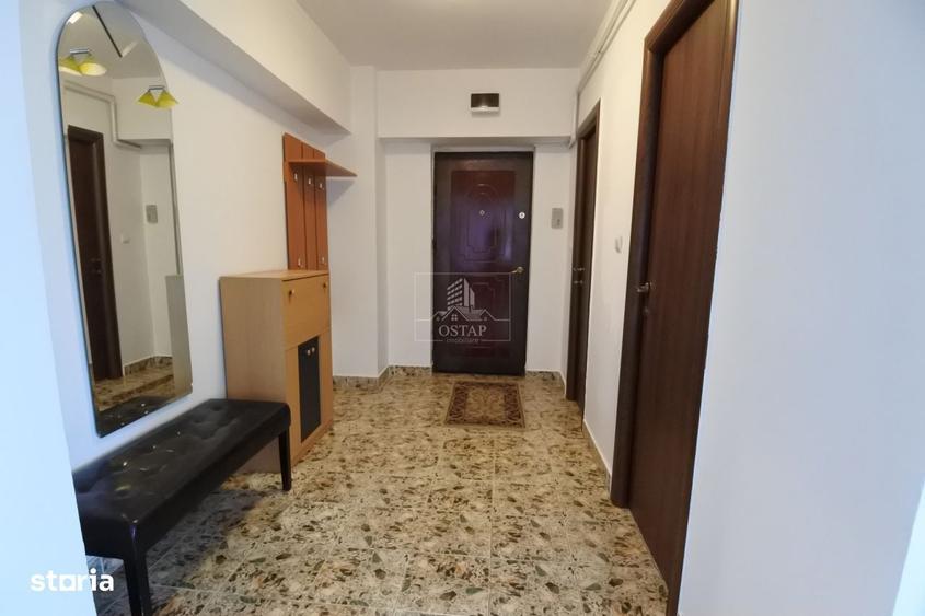 Apartament cu 3 camere în 9 Mai