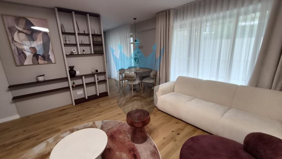 Apartament cu 3 camere decomandat, mobilat în Unirii