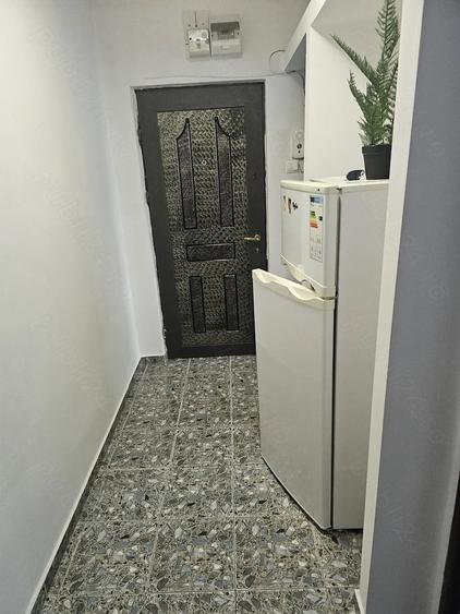 Apartament cu 2 camere decomandat în 1 Mai