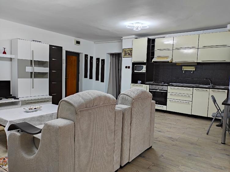 Apartament cu 2 camere decomandat în Gara