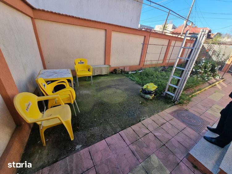 Casă cu 4 camere cu Teren 176 Mp în Universitate