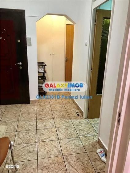 Apartament cu 3 camere semidecomandat în Militari