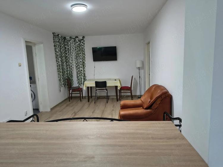 Apartament cu 2 camere semidecomandat în Constructorilor