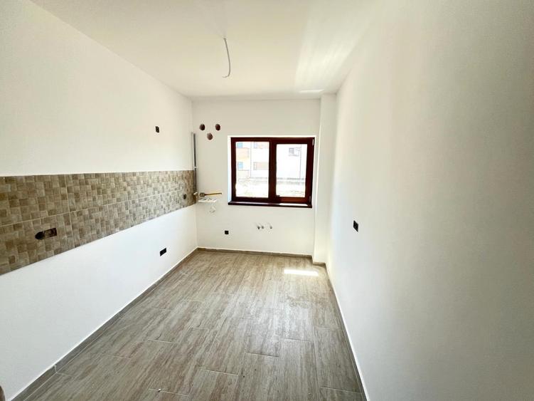 Apartament cu 3 camere decomandat în Sânpetru